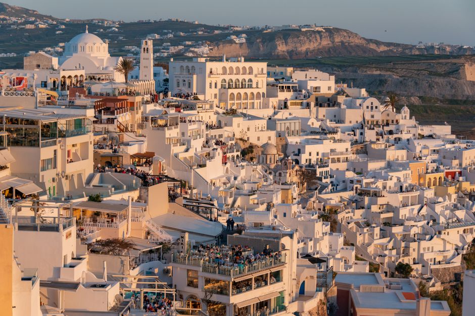 Is Santorini Overrated: Santorini in 2026: Overcrowded Postcard or Genuine Island Experience?
