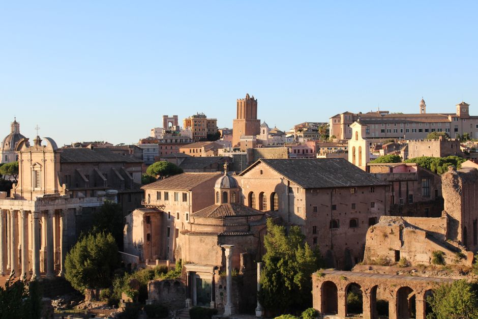 Discover the stunning aerial view of ancient Roman architecture in Rome's historic cityscape.