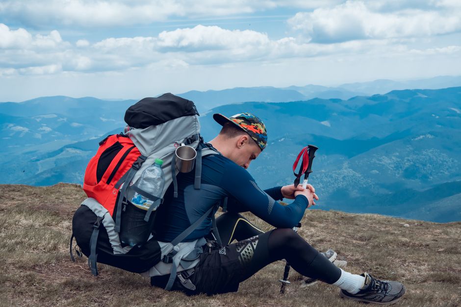 Solo Travel Safety Apps: 8 Safety Apps Solo Travelers Need in 2026 to Stay Findable