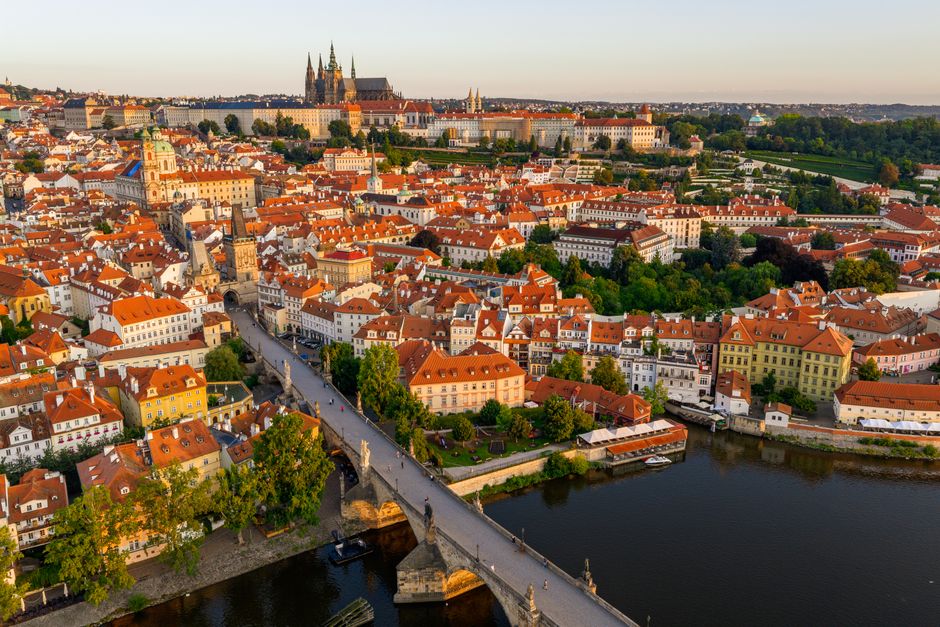 Travel Europe Under  A Day: How to Travel Europe on  a Day: Strategies That Work in 2026